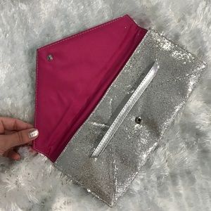 💗 Victoria’s Secret Clutch